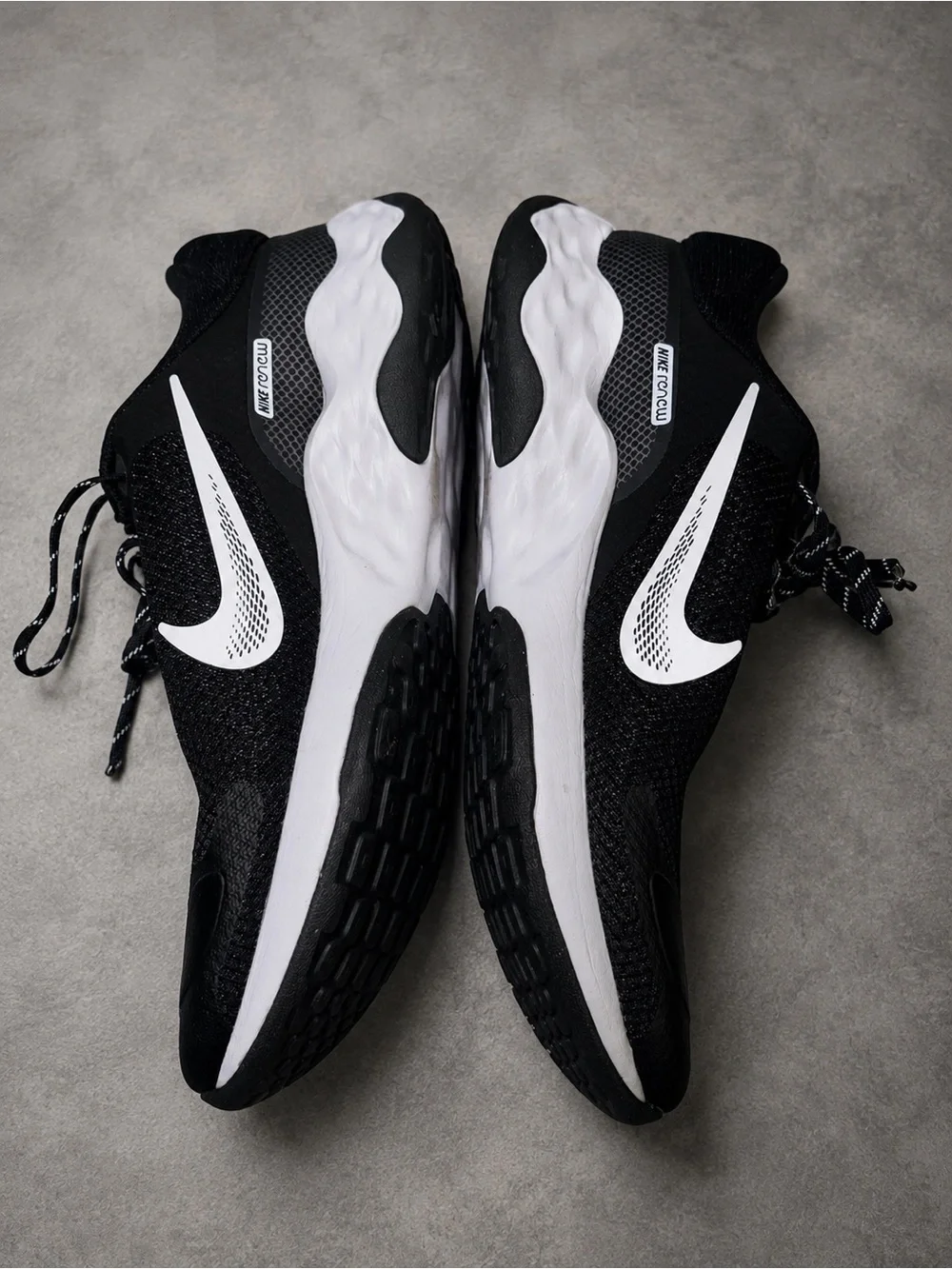 Nike Black and White Men's Training Sneakers with Swoosh